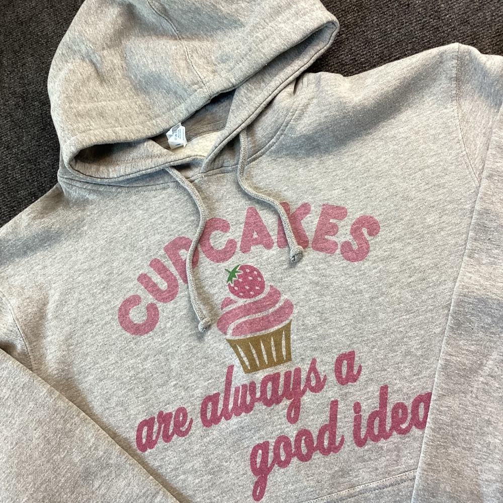 Cupcakes are always a good idea Graphic Hoodie Sweatshirt 2XL gray 208